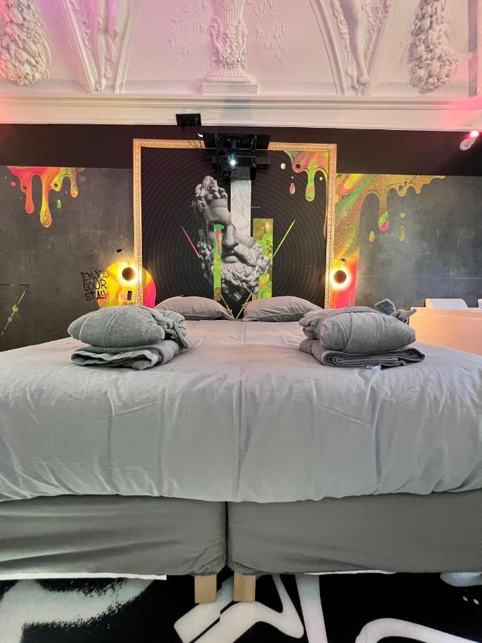 Capsule Art Deco - Jacuzzi - Netflix - Home Cinema - Arcade De Jeux & Nintendo Switch - 2 Chambres - Filet Suspendu Valenciennes Exterior foto
