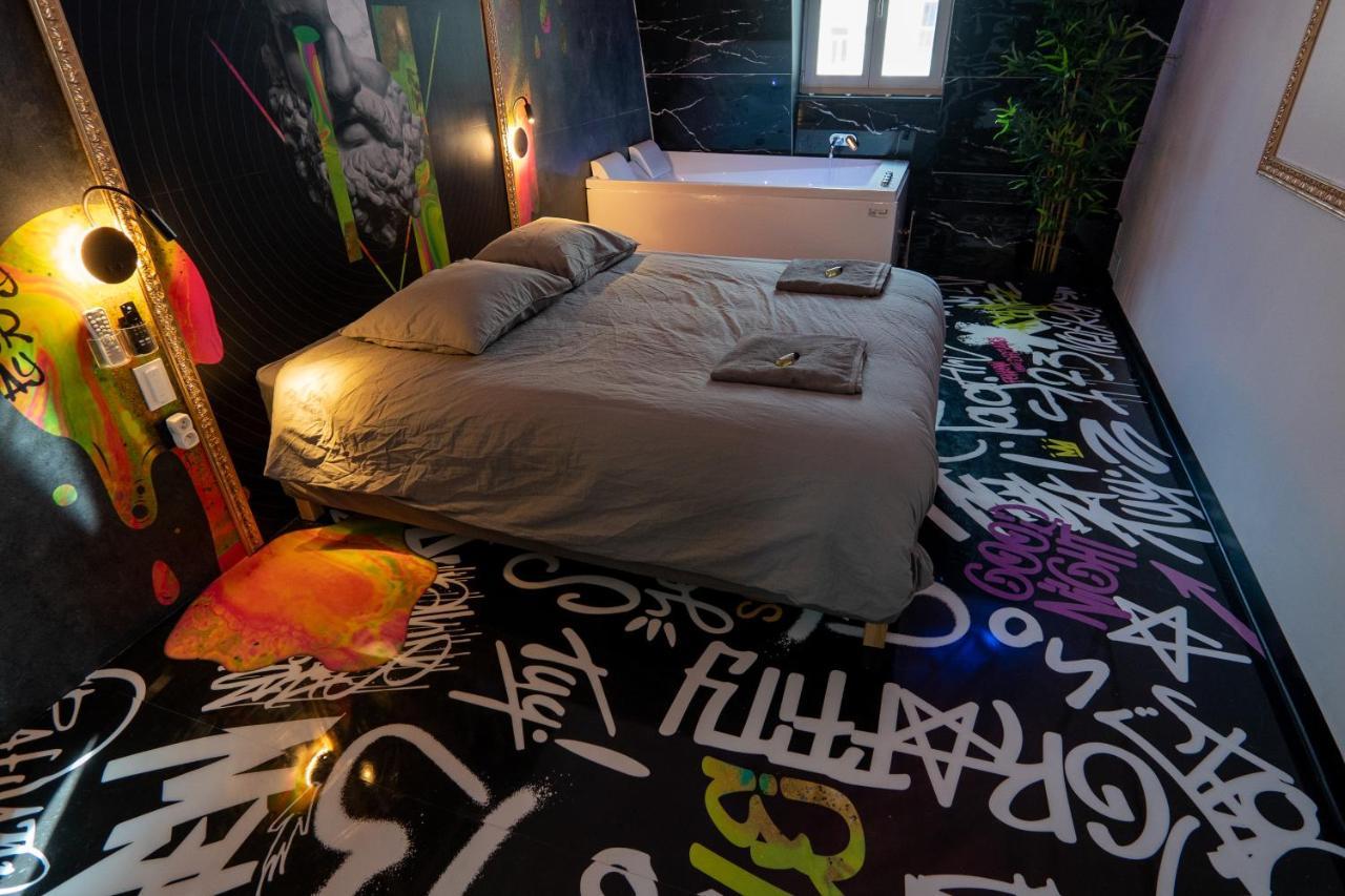 Capsule Art Deco - Jacuzzi - Netflix - Home Cinema - Arcade De Jeux & Nintendo Switch - 2 Chambres - Filet Suspendu Valenciennes Exterior foto